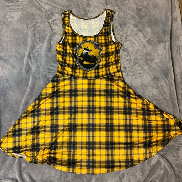 BRAND NEW Hufflepuff Harry Potter Skater Dress - Picture 1 of 4
